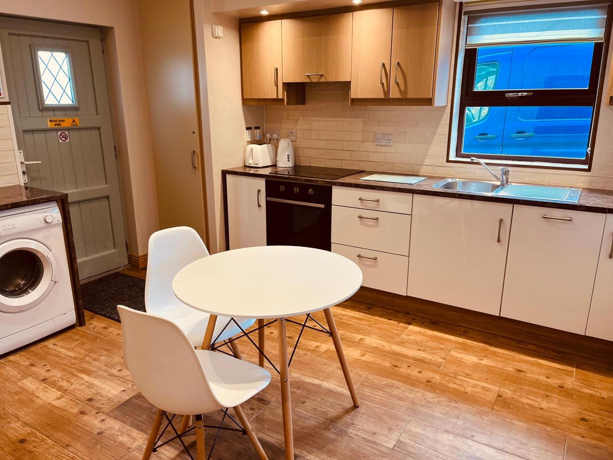 Pebble Beach Holiday Home Ballinphull Exteriör bild